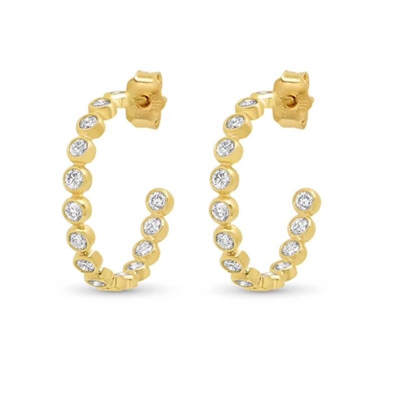 أقراط من بياجيه Piaget