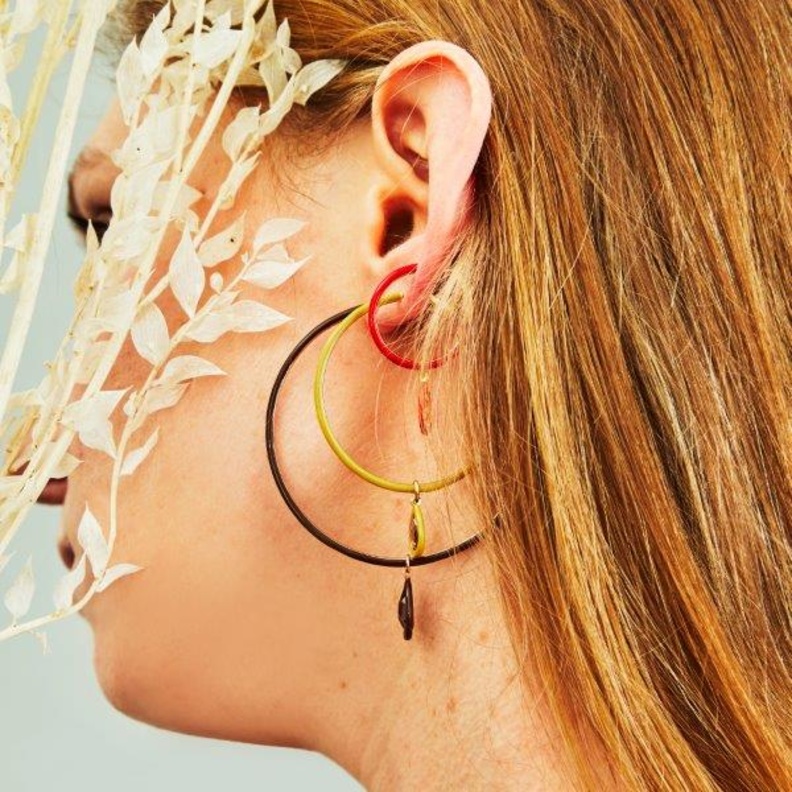    Nina Runsdorf تنفح روحاً جديدة في أشهر ابتكاراتها مع مجموعة ‘The Artist’