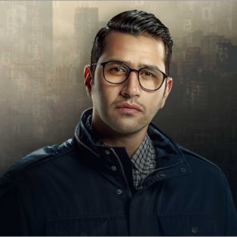 الفنان علي الطيب