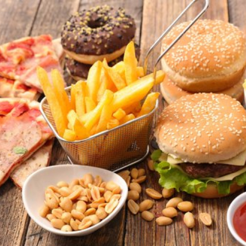 الغذاء يؤثر بشكل غير مباشر في خصوبة المرأة