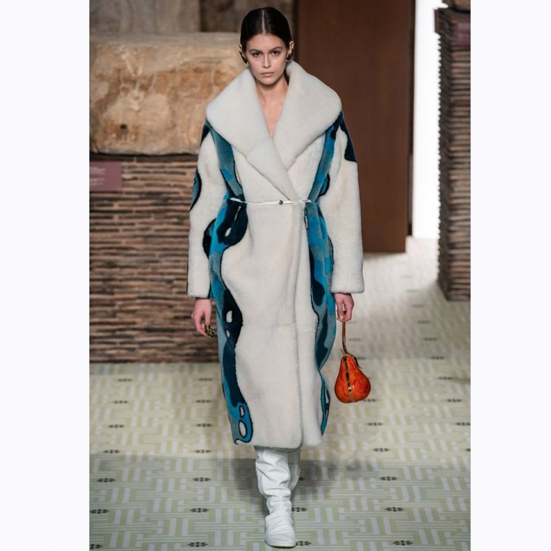 معطف فرو منLanvin