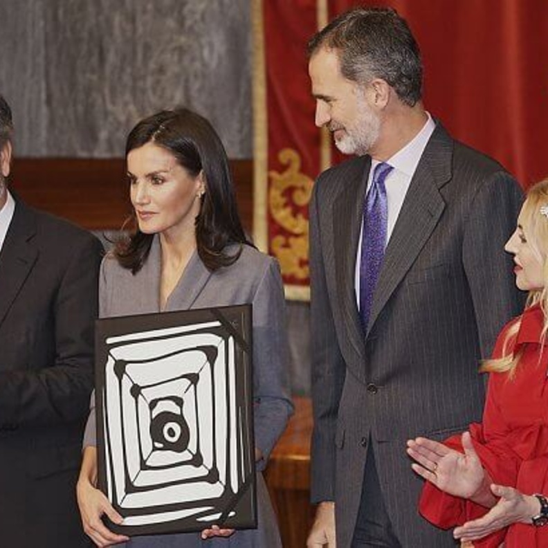 الملكة ليتيزيا تحصل على جائزة لجهودها في مكافحة العنف المنزلي والعنف ضد النساء