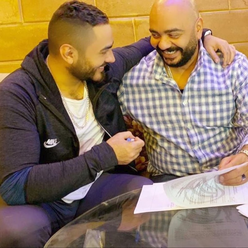 تامر حسني وشقيقه