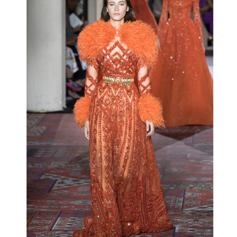 فساتين سهرة محتشمة باللون المرجاني 