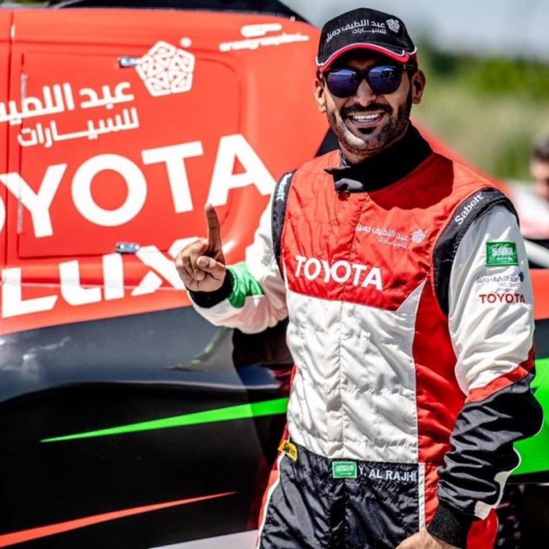 بطل الراليات يزيد الراجحي