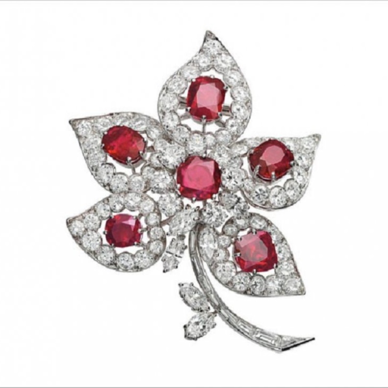 بروش فراشة من graff