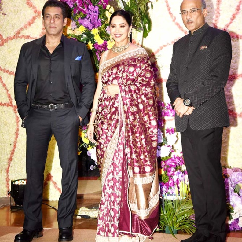 نجوم ومشاهير بوليوود في حفل زفاف ديفانش بارجاتيا