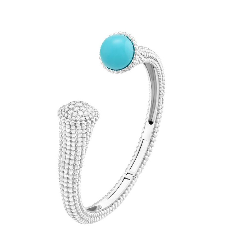 اسوارة من فان كليف أند أربلز  Van Cleef & Arpels