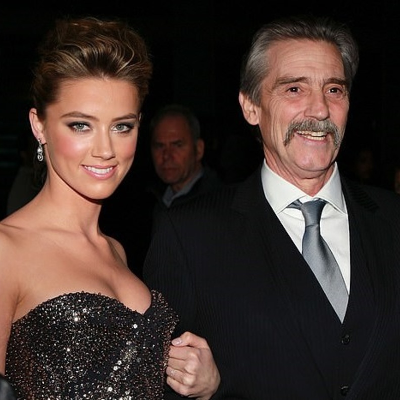 أمبر هيرد ووالدها