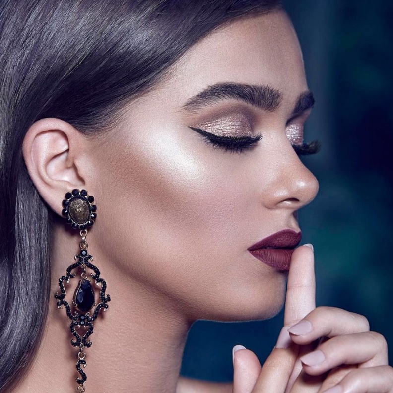 اجمل صيحات مكياج العروس البرونزي البراق من بسام فتوح