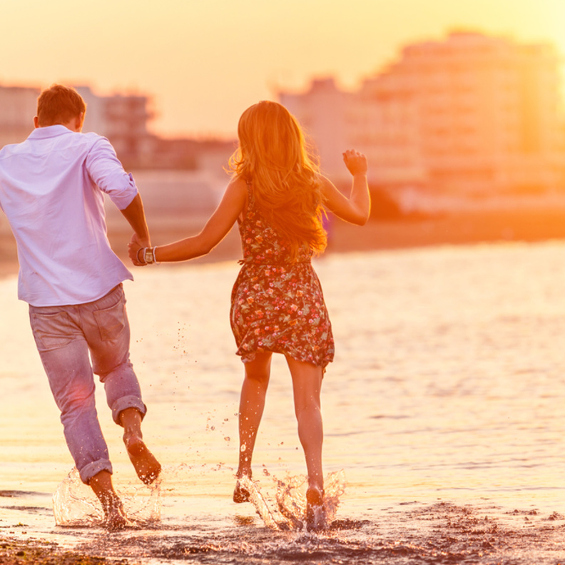 الخطوبة من اجمل الفترات التي تجمع بين العروسين