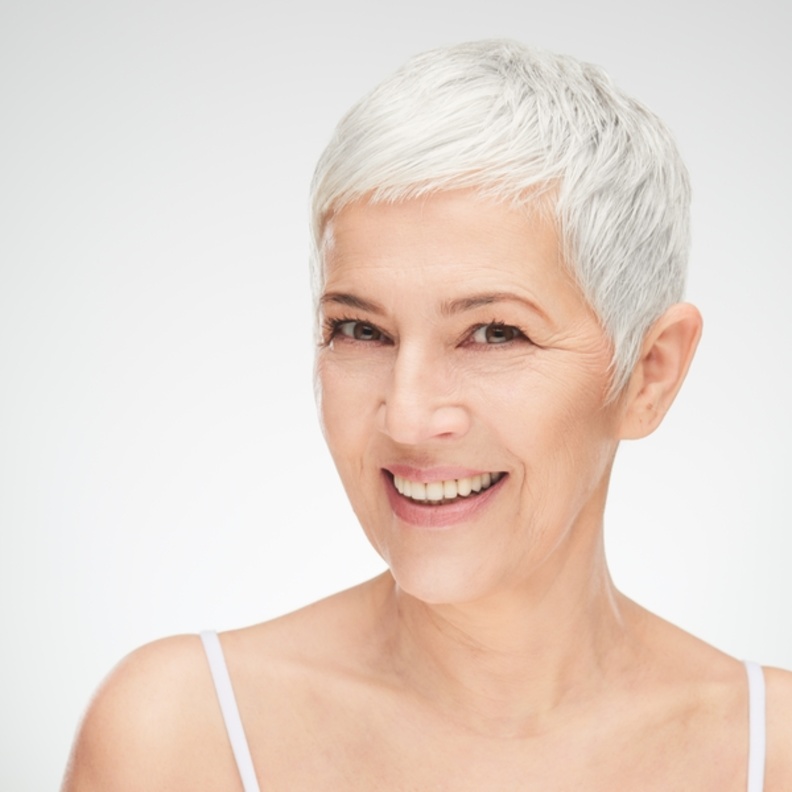 تخلصي من الشعيرات البيضاء بخلطة يت القرنفل