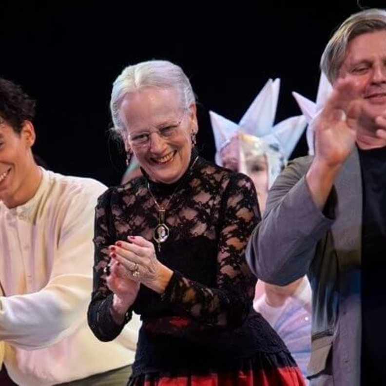 ولي عهد وعائلته ينضمون إلى الملكة