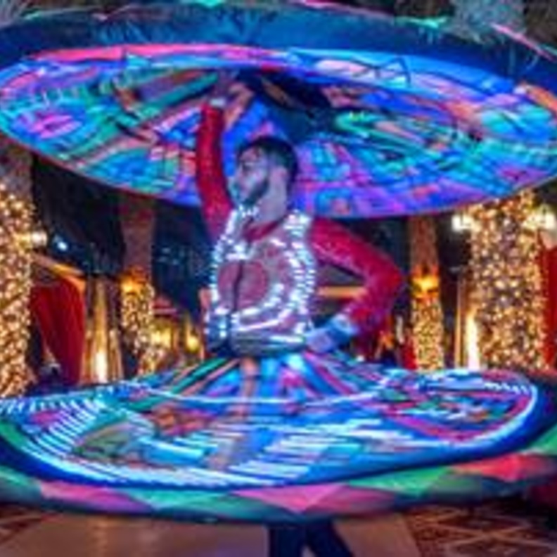 مطعم اماسينا في فندق ريتز كارلتون جي بي ار