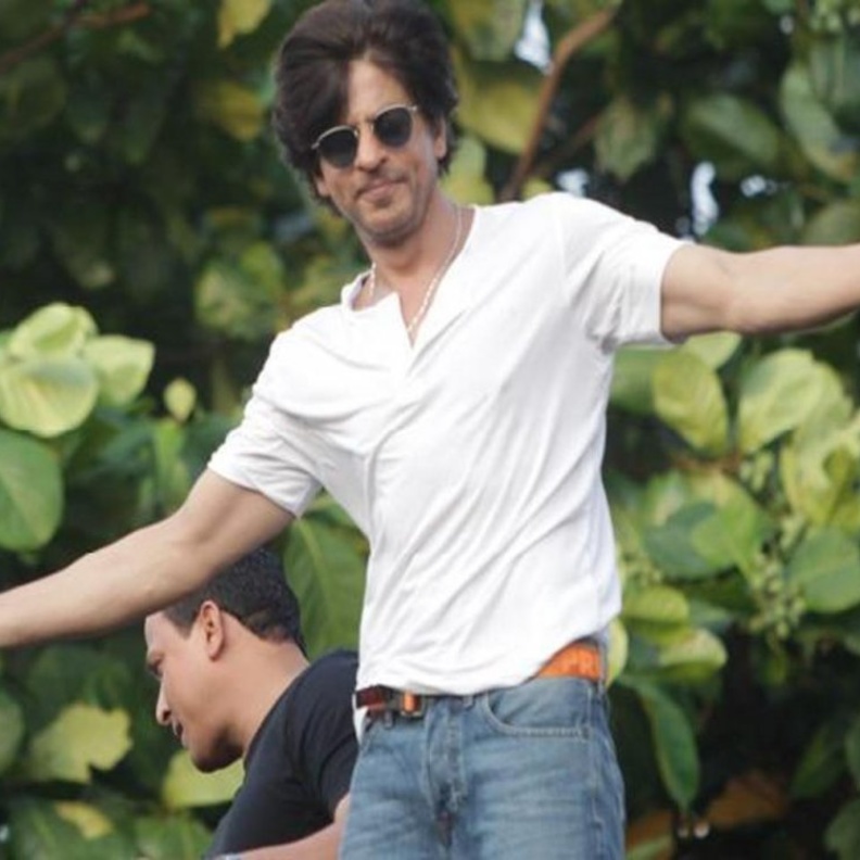 شاروخان يعود إلى السينما بفيلم كوميدي