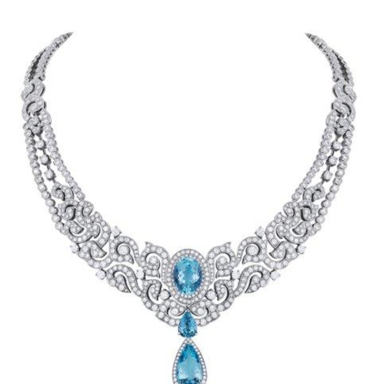 عقد الماس فخم بفص ازرق