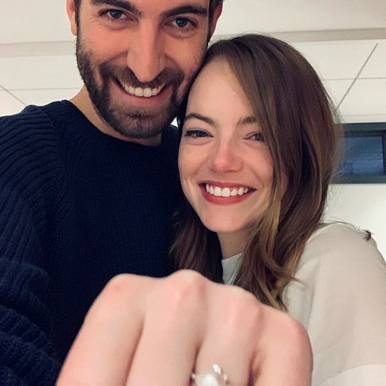  بدأت علاقة ايما ستون بخطيبها ديف ماكاري منذ نوفمبر 2017