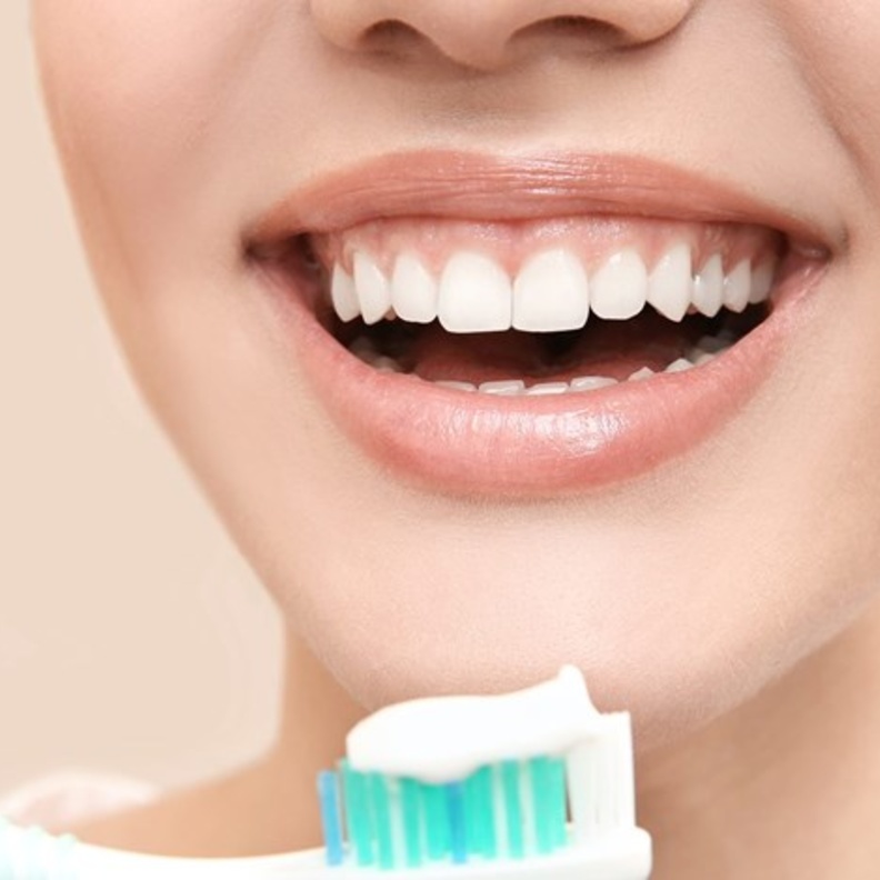  تفريش الأسنان يقي من أمراض القلب