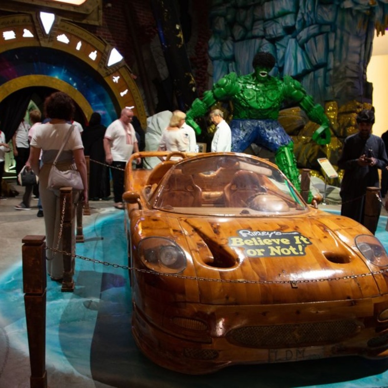 أوقات مرحة لا تنسى في متحف Ripley’s الشهير "صدّق أو لا تصدّق" بالقرية العالمية