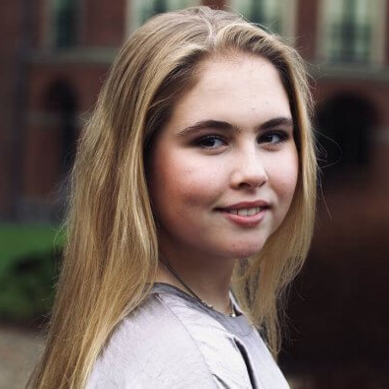 الأميرة كاثرين أماليا تحتفل بعيد ميلادها السادس عشر