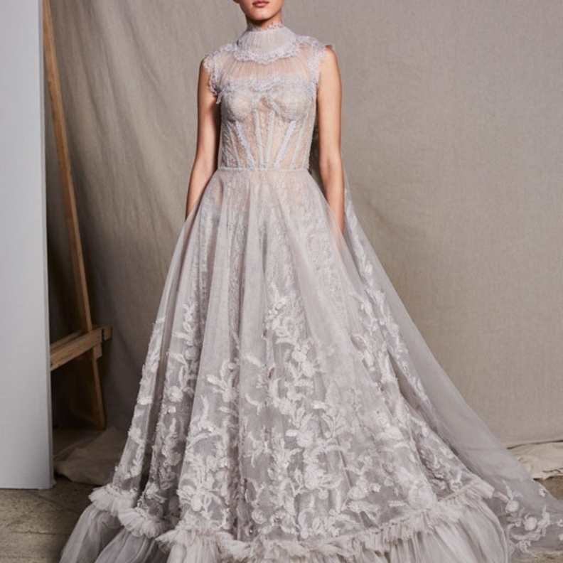 بدلة من آشي ستوديو