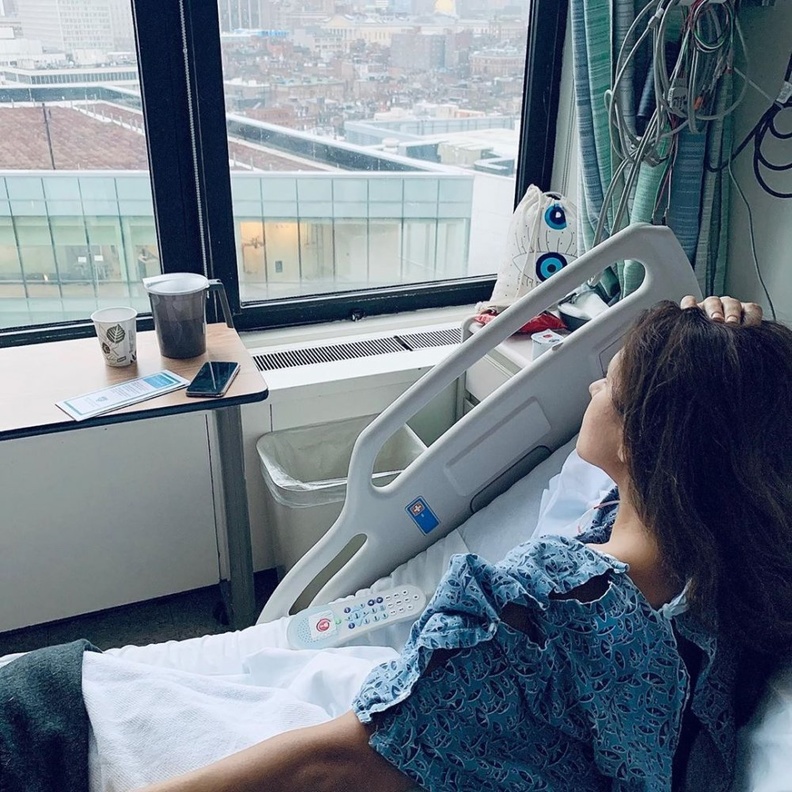 نيللي كريم بأحدث ظهور لها بعد خضوعها لعملية جراحية