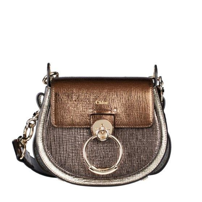 روح Chloé المضيئة والمفرحة تبهرنا في مناسبات نهاية العام 2019