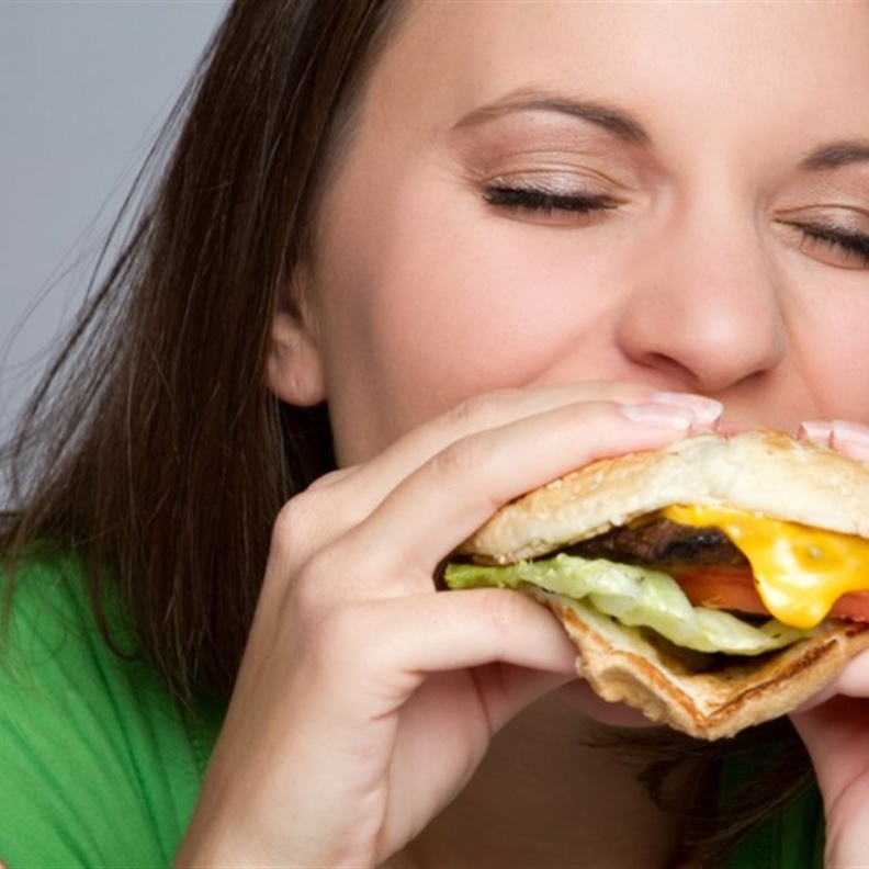 تناول الطعام بسرعة