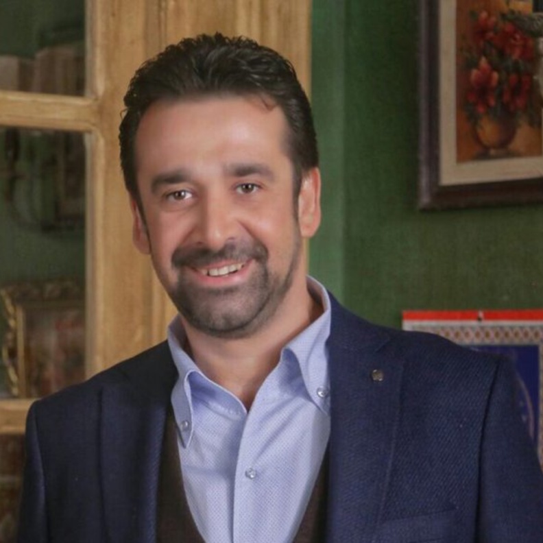 كريم عبدالعزيز