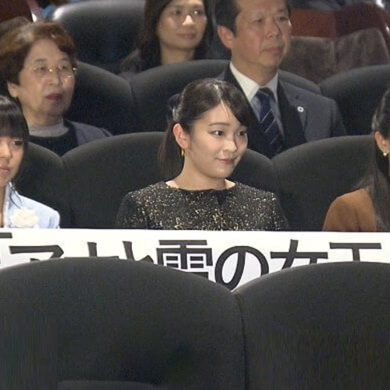 الأميرتين ماكو وكاكو في العرض الأول لفيلم Frozen 2