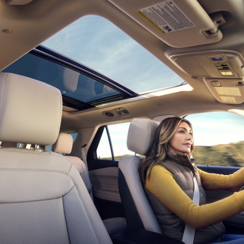  تتضمن المفاتيح التقليدية الريموت شيفرة خاصة يجب أن تتطابق مع شيفرة الهوائي لضمان تشغيل السيارة