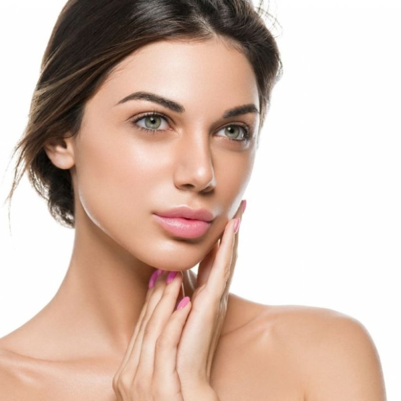 ماسك الزبادي والفراولة 