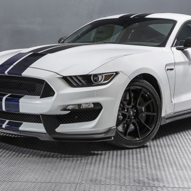 أفضل 10 سيارات في عام 2019