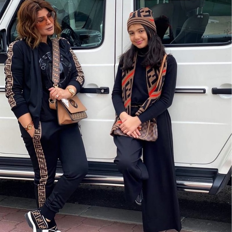 إلهام الفضالة وابنتها النور