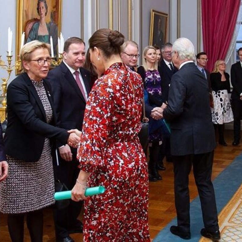 ملكة السويد وولية عهد السويد يستضيفان اجتماع جديد في القصر الملكي