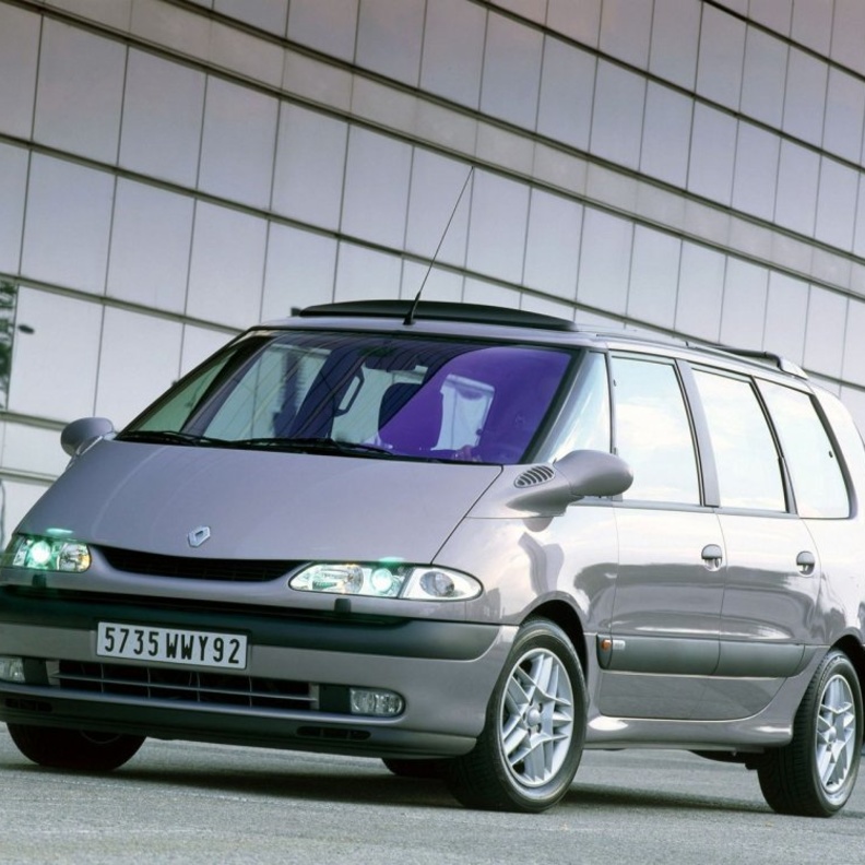 أنظمة أمان حديثة في سيارة Espace