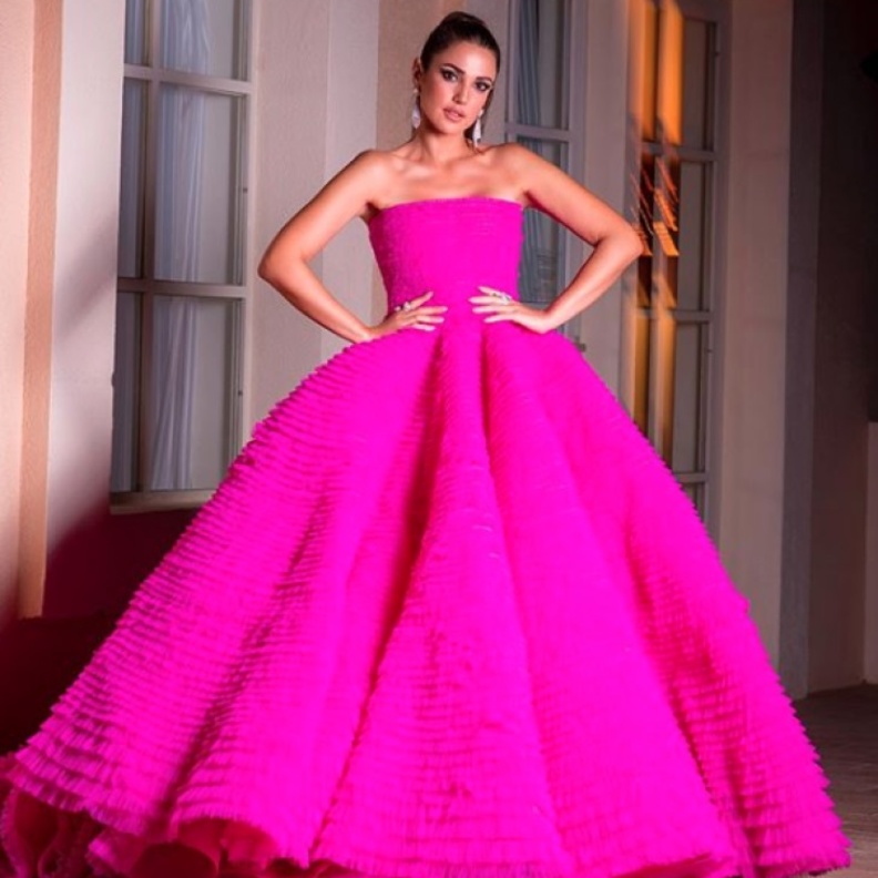 فستان درة من علي يونس