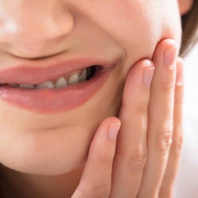  آلام الظهر والأسنان