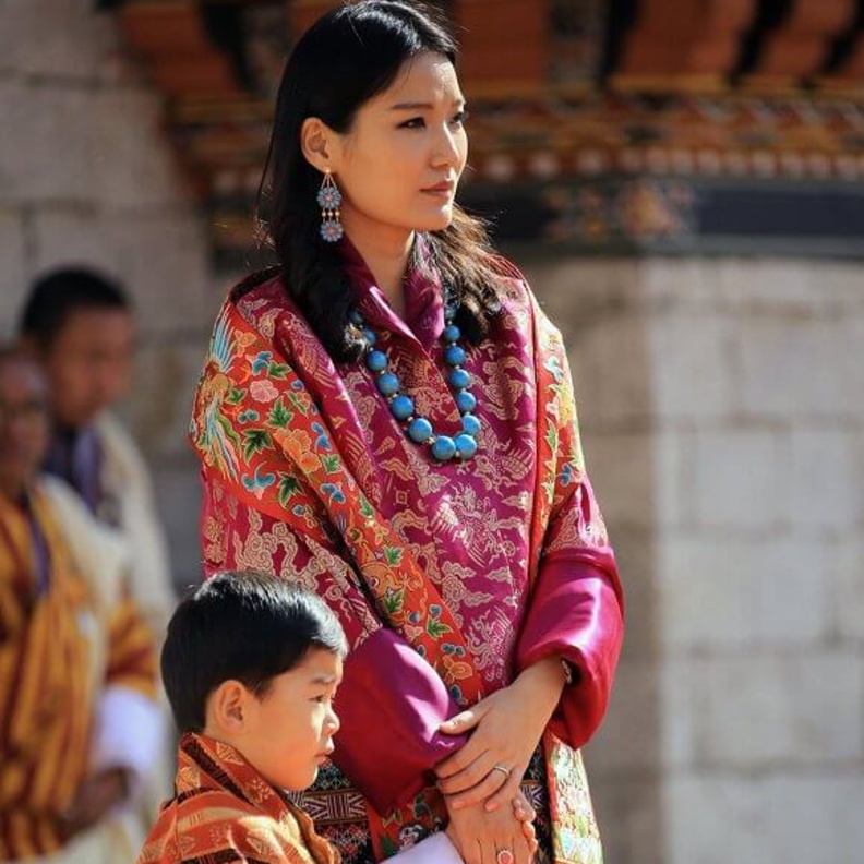 ملكة بوتان حامل في طفلها الثاني