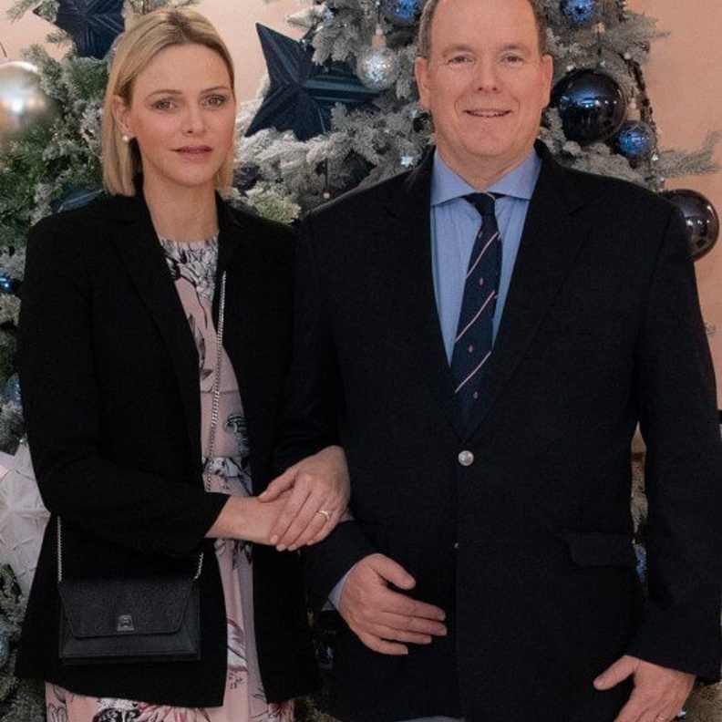 أمير وأميرة موناكو يزوران مستشفى الأميرة غريس بمناسبة أعياد الميلاد