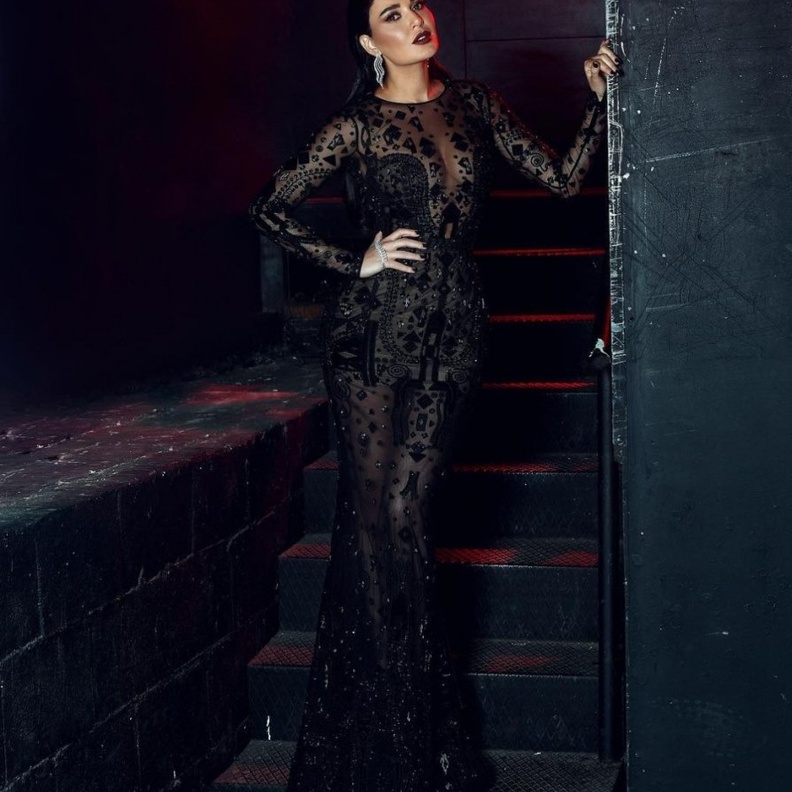 فستان من la bourjoisie