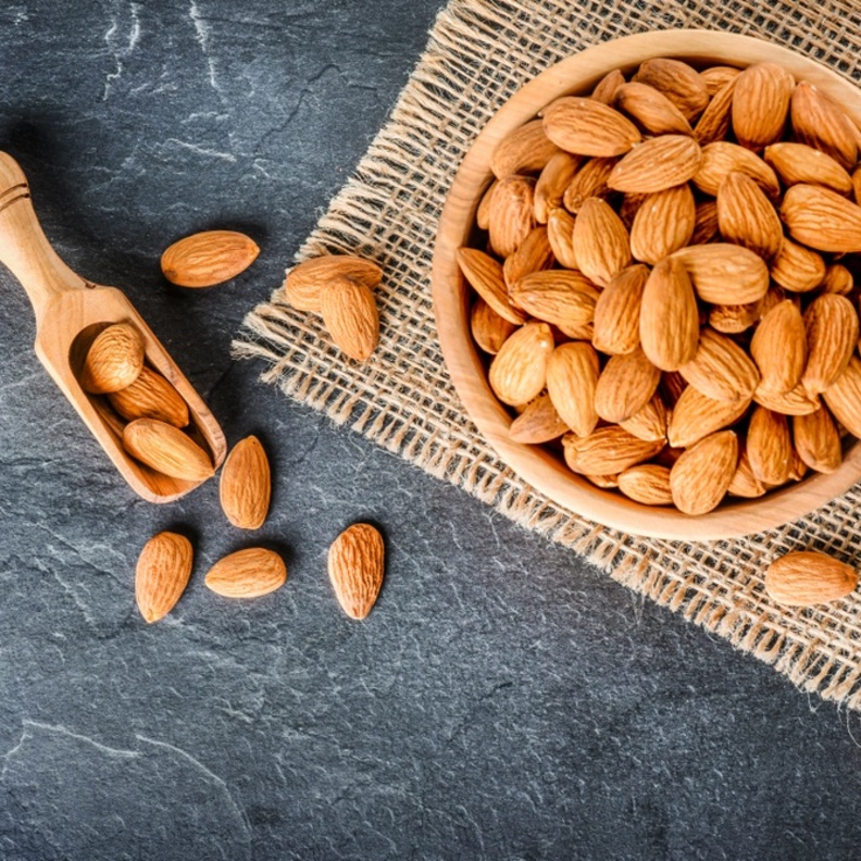 فوائد اللوز 