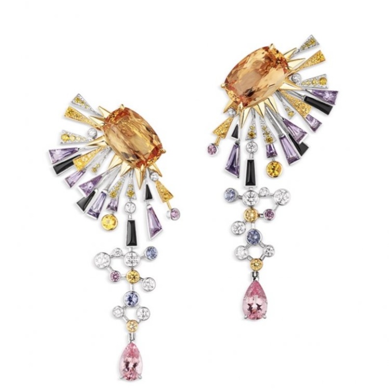 اقراط شاندلير ملونة من Chaumet