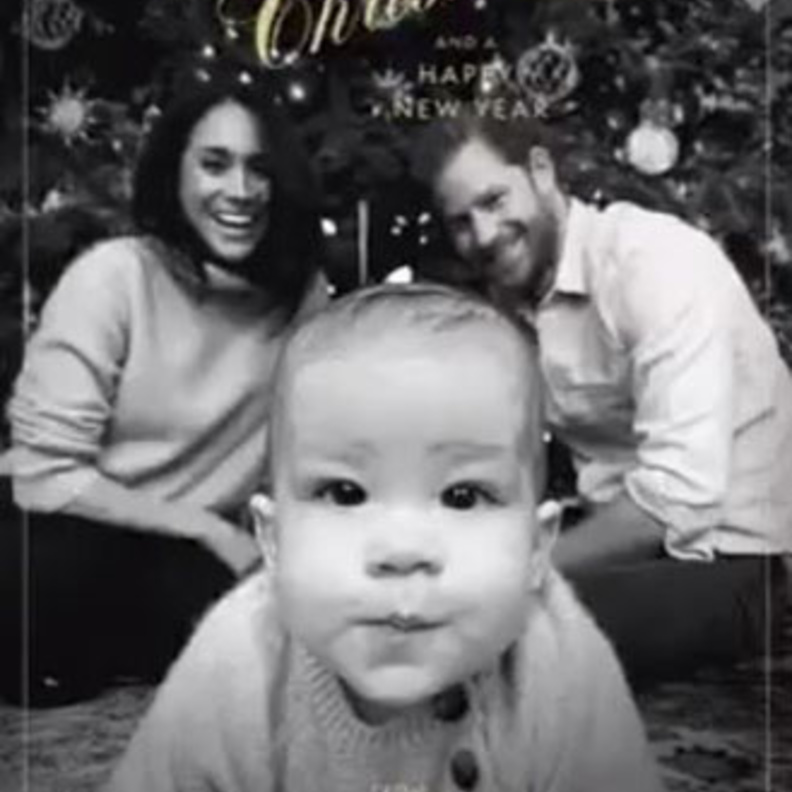 الأمير هاري وزوجته ينشران بطاقة التهنئة الخاصة بهم وعائلة كمبريدج تعلق