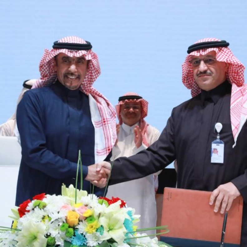 تخريج أول دفعة من السعوديات المؤهلات للعمل في المصانع الوطنية