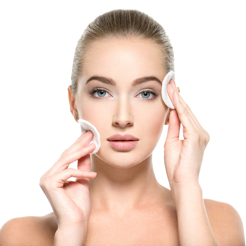 ازالة المكياج