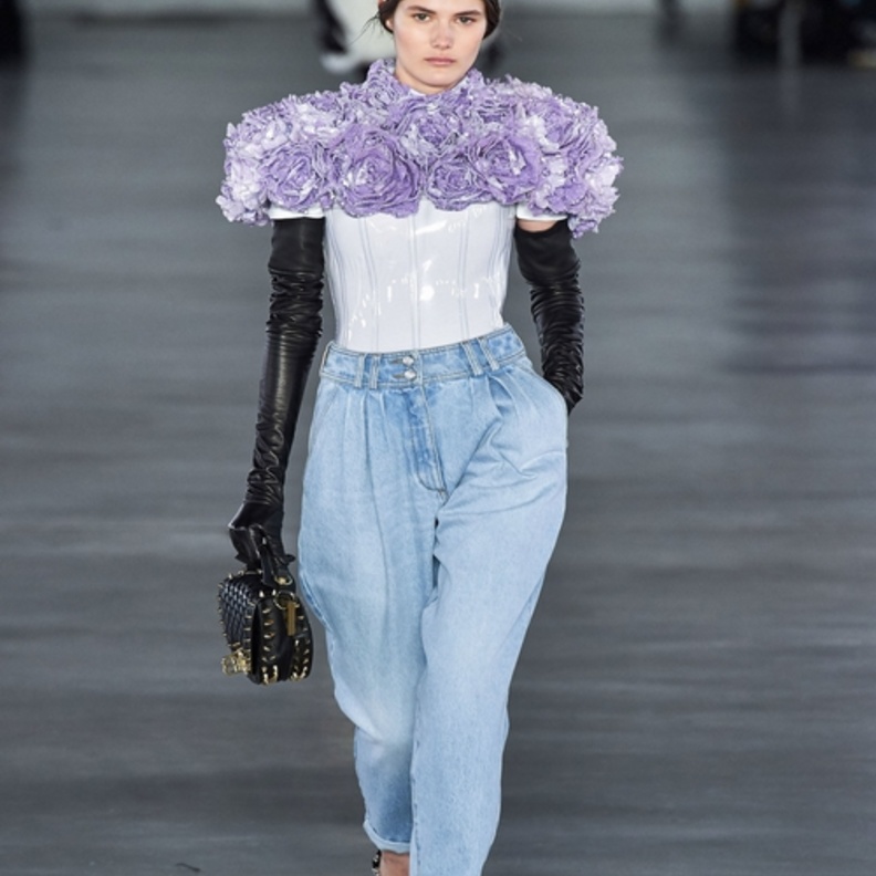 بناطيل جينز