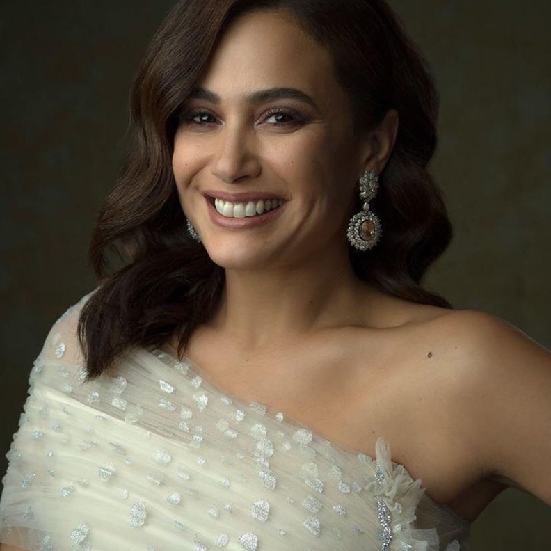 هند صبري تكشف سبب بكائها في الجونة