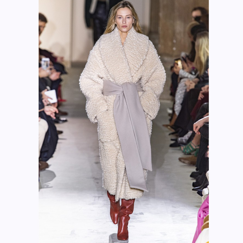 معاطف طويلة 