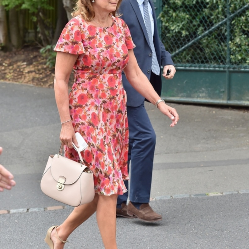  أسرار رشاقة كارول ميدلتون في الستين